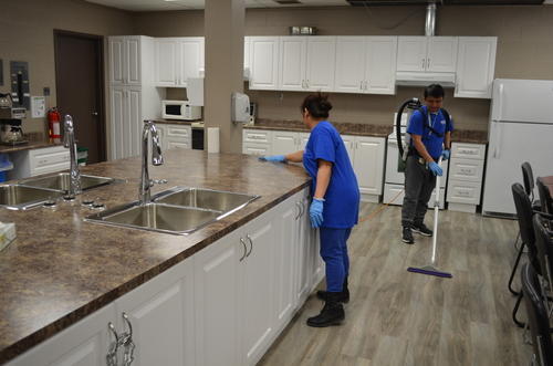Professional kitchen cleaning services have advantages over doing it yourself